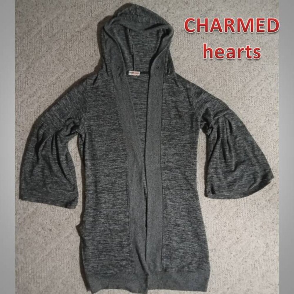 🔥3/$30 Charmed Hearts grey hooded sweater women's size large coat jacket